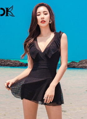 DK游泳衣女2025新款爆款高级感性感小胸聚拢保守遮肚显瘦女士泳装