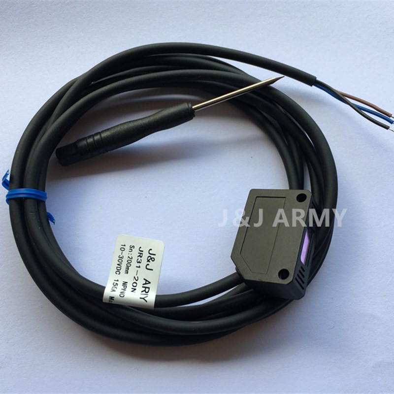 方形激光感应开关JR31-20N 光电反射传感器电眼24V常开电子连接器