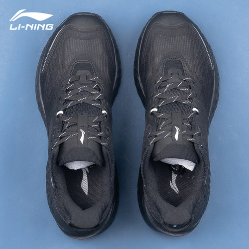 李宁男鞋跑步鞋新款黑色防护云