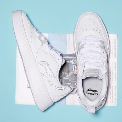 李宁男鞋板鞋新款白色皮面男士