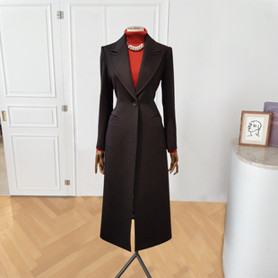 2025新款毛呢外套长袖显瘦高端时尚双排扣西装领通勤冬季女士大衣