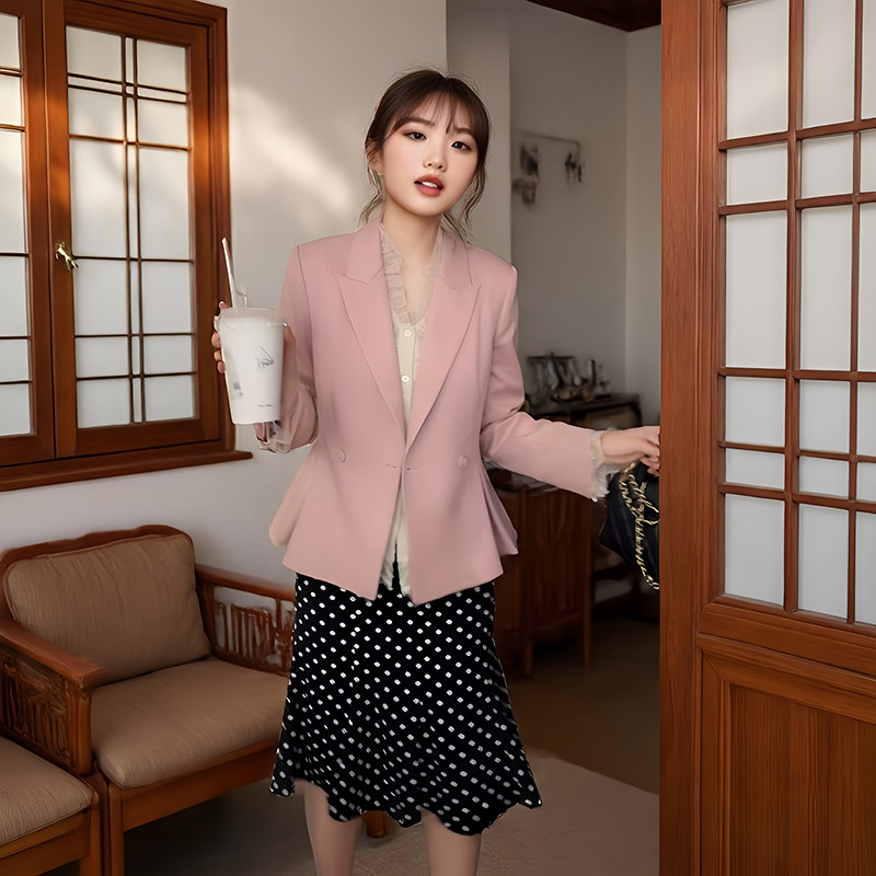2026春季极简气质设计感荷叶摆收腰西装外套小个子修身韩版女神范