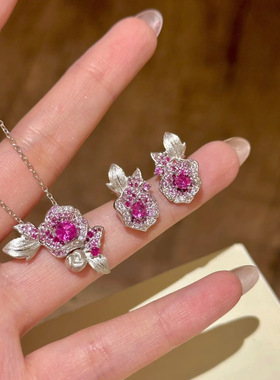 拉丝玫瑰花项链女轻奢气质红刚玉