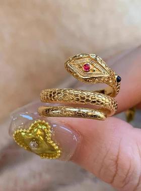 复古高级感红宝石灵蛇缠绕戒指