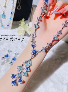 轻奢镶钻超闪锆石大牌彩宝扇形