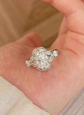 轻奢仿莫桑石马眼围镶鸽子蛋戒指