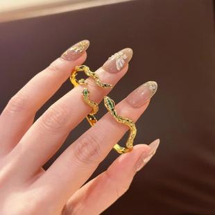 新中式本命年蛇年小金蛇戒指轻奢高级感镶钻灵蛇出洞手镯蛇形手环