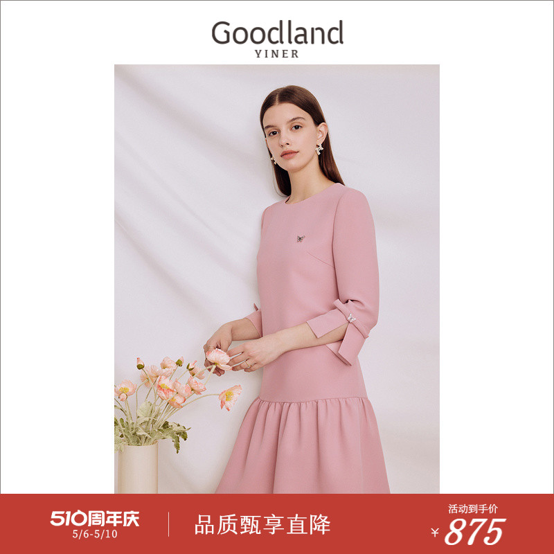 Goodland美地女装2023秋季法式收褶蝴蝶钻饰圆领玫瑰粉连衣裙