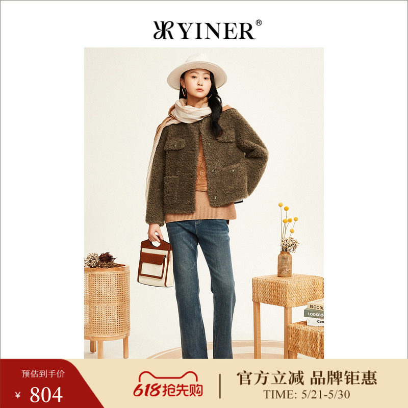 YINER音儿女装冬季法式优雅圆领金属扣饰保暖环保羊毛皮草外套