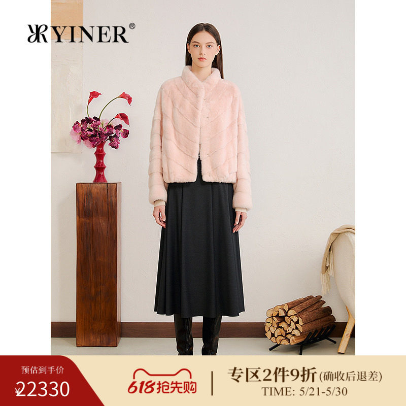 YINER音儿专选2025冬季新款短款斜排工艺小立领母貂水貂皮草外套