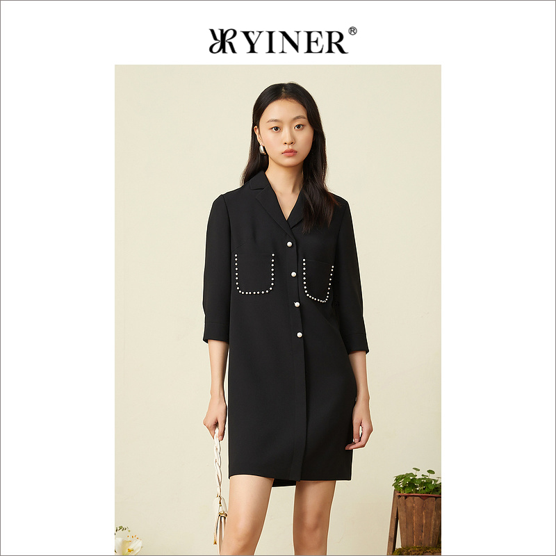 音儿钉珠西装领醋纤连衣短裙