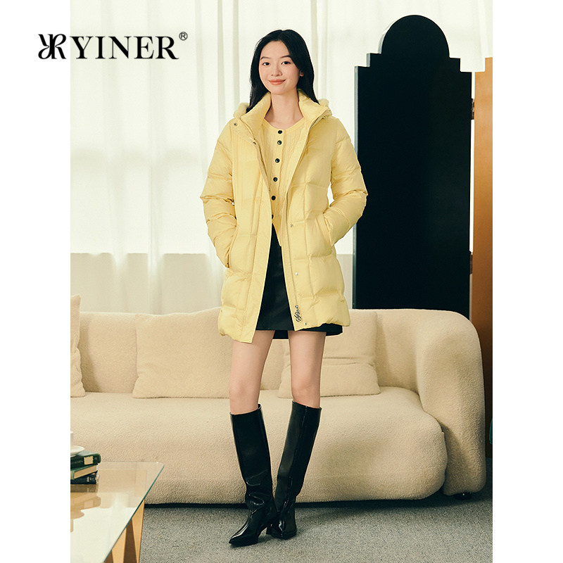YINER音儿专选冬季新款泡芙云朵零压水貂毛饰连帽面包羽绒服