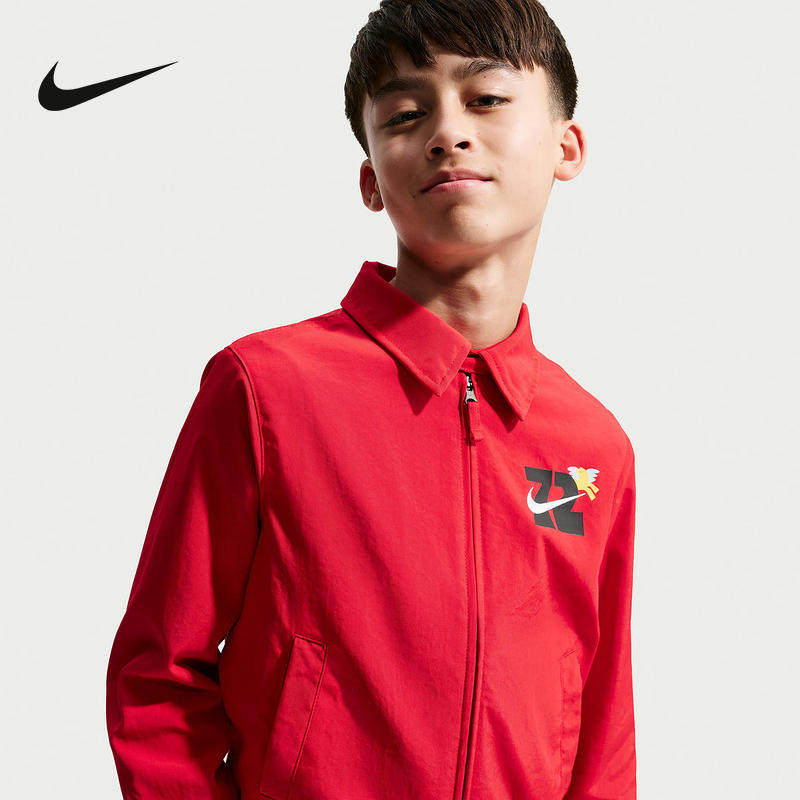 NIKE耐克马年限定新年款大童拒水夹克图案印花红色外套IQ3937-657,运动服/休闲服装,运动茄克/外套,淘宝优惠券,粉丝福利购,淘宝优惠卷