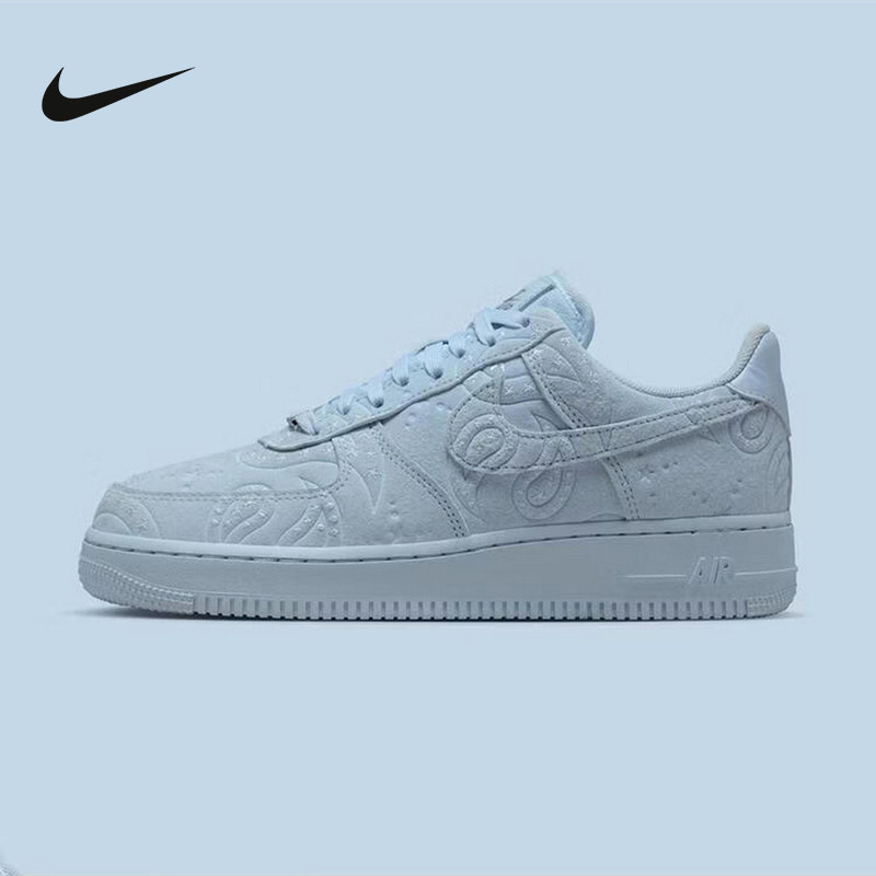 NIKE耐克女鞋星星鞋空军一号运动鞋冰蓝腰果花复古板鞋IO125