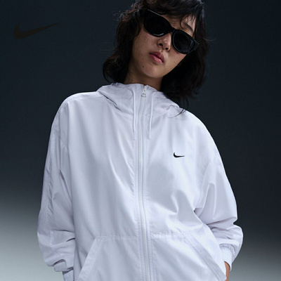 NIKE耐克连帽外套女2025夏新品透气运动上衣梭织夹克FV6299-100