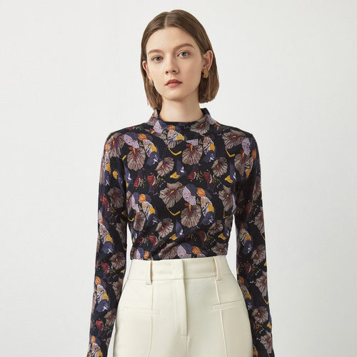 半高领 花卉印花 修身廓形