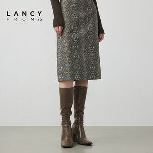 新款 朗姿2022冬季 LANCY 几何A字高腰半身裙子女印花显 朗姿奥莱