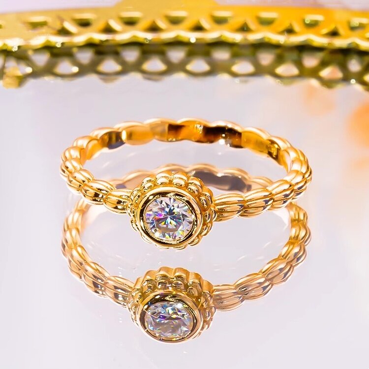 AU750玫瑰金美国进口D色莫桑石圆钻麻花戒指18K金单钻简约钻戒女