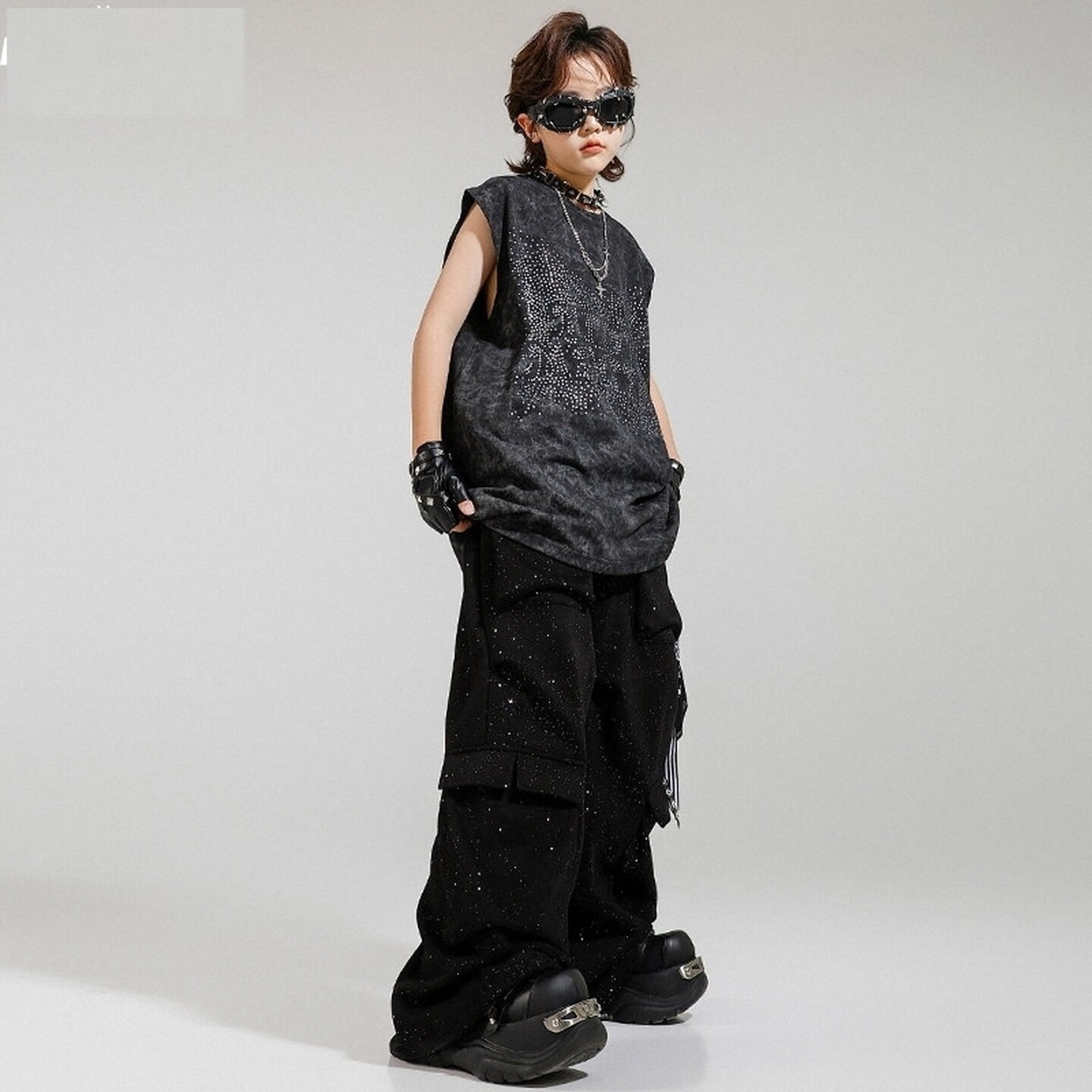 少儿hiphop舞蹈练舞运动套装走秀酷T恤亮皮迷彩裤演出服表演女童