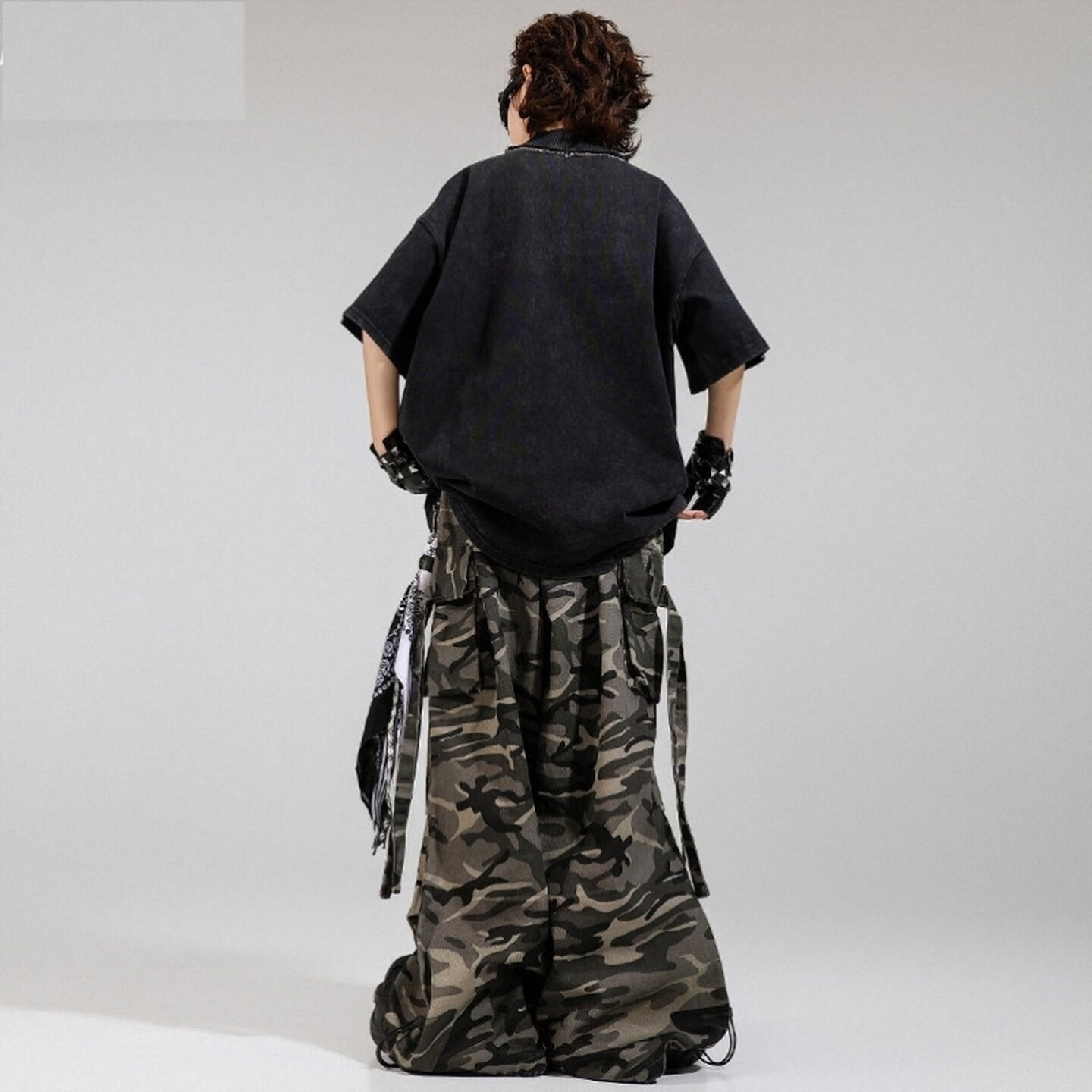 儿童嘻哈T恤炫酷亮皮嘻哈风破洞潮流潮牌童装时髦hiphop男童夏天