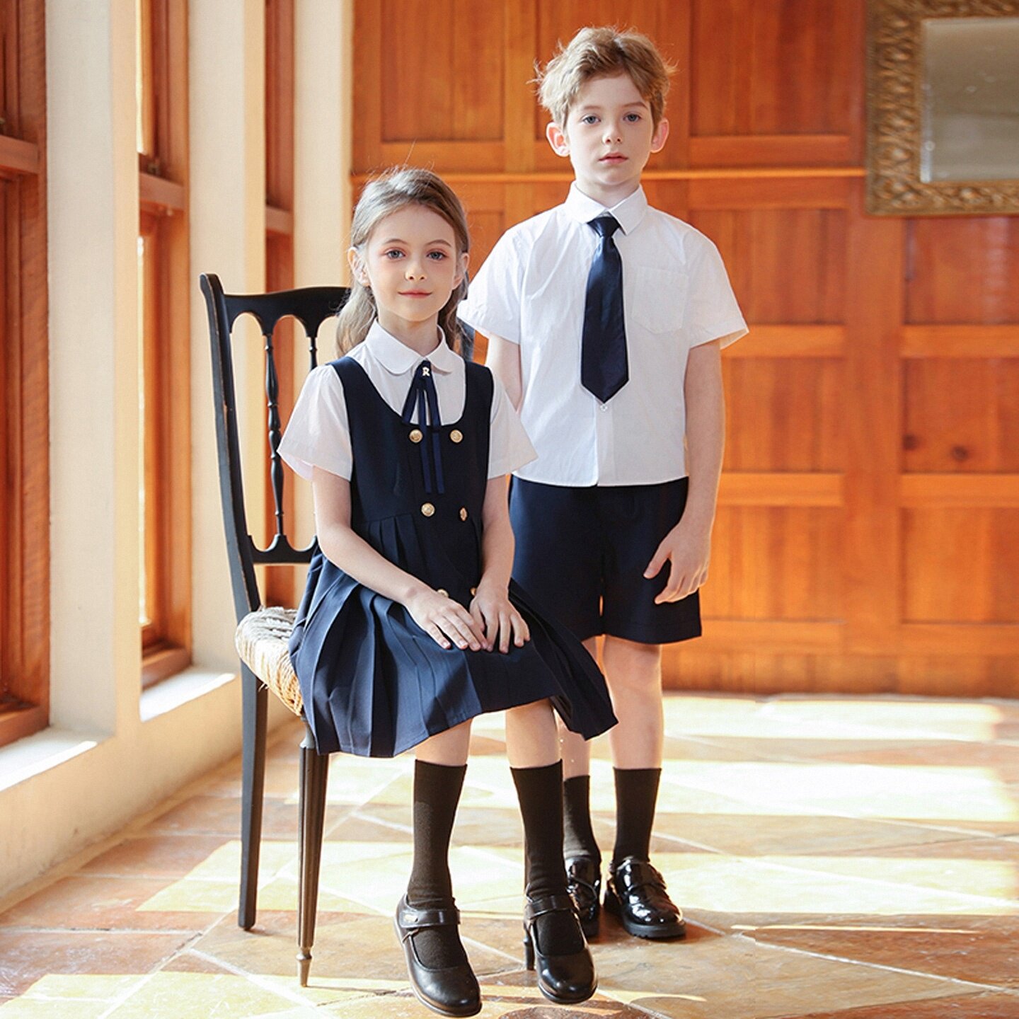 幼儿园老师园服小学生服装翻领比赛成长儿童节礼服大合唱口才班服
