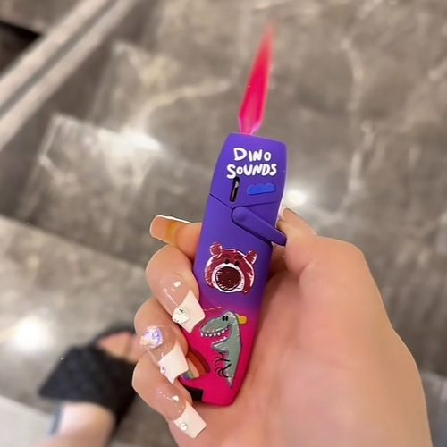 草莓熊金属摇臂打火机卡通防风