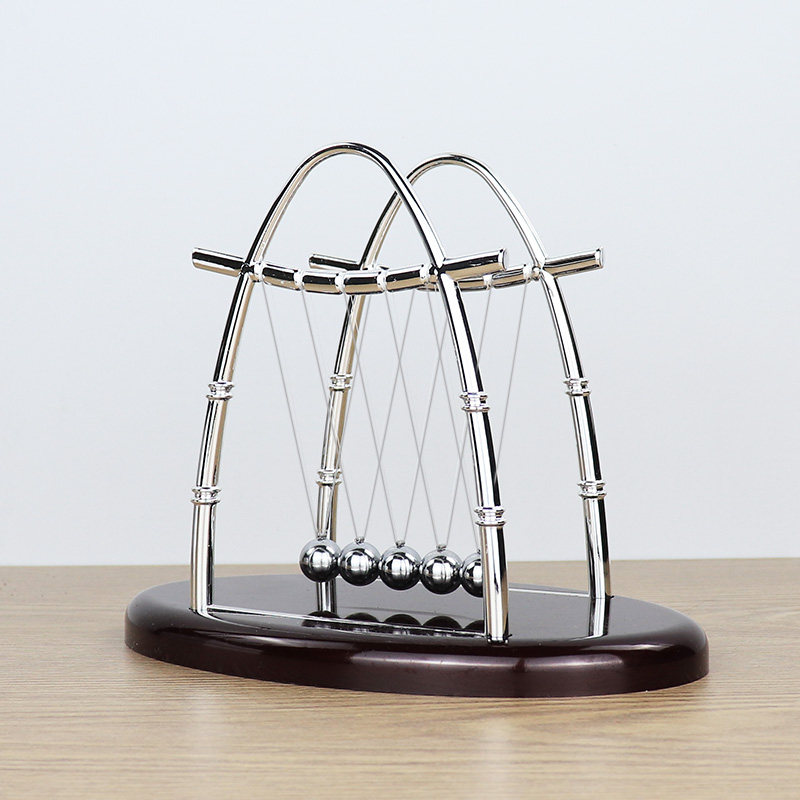 创意礼品魔王城堡牛顿摆球碰撞球摆件物理摆动球永动悬浮精品礼物