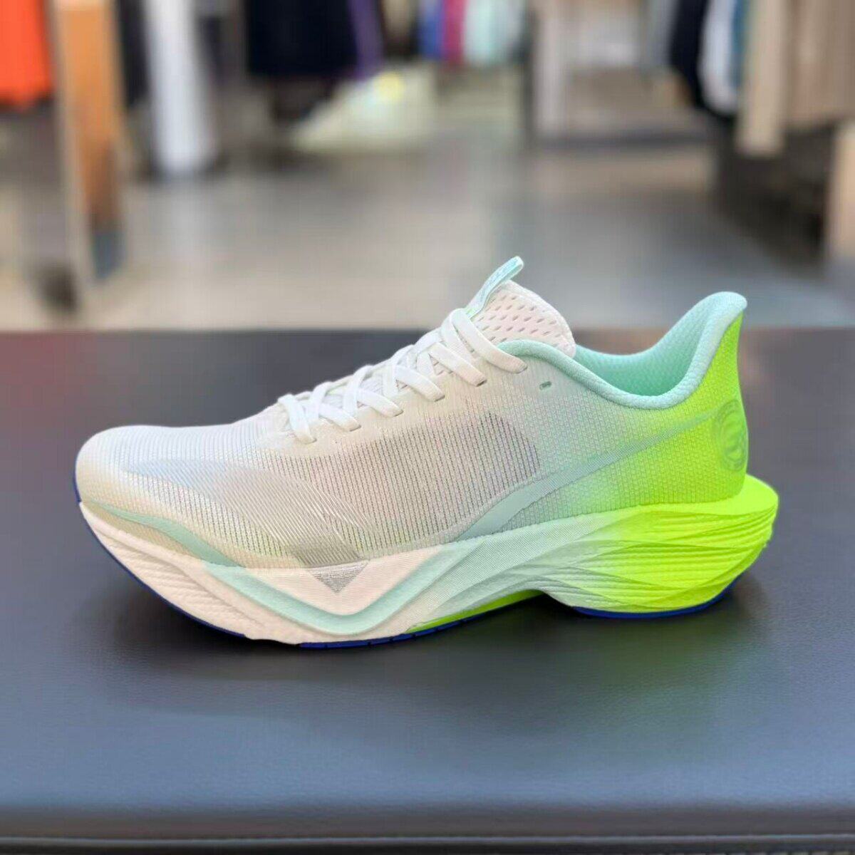 安踏马赫6代丨专业竞训跑步鞋男子体测训练运动鞋112625583