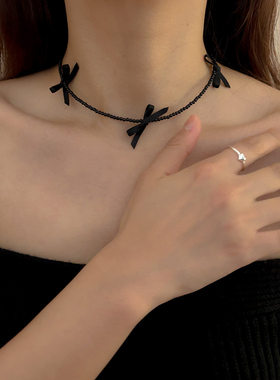 黑色珠子优雅蝴蝶结项链