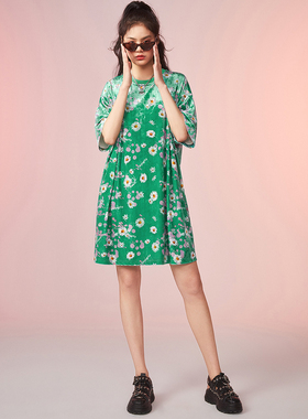 现货21春夏满印小雏菊丝绒连衣裙中长款春装小香风裙子A1FAA13704