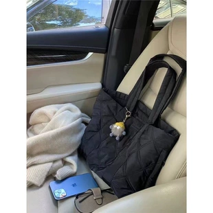 羽绒服包大容量托特包时尚 秋冬季 包包女2022新款 OL通勤菱格购物包