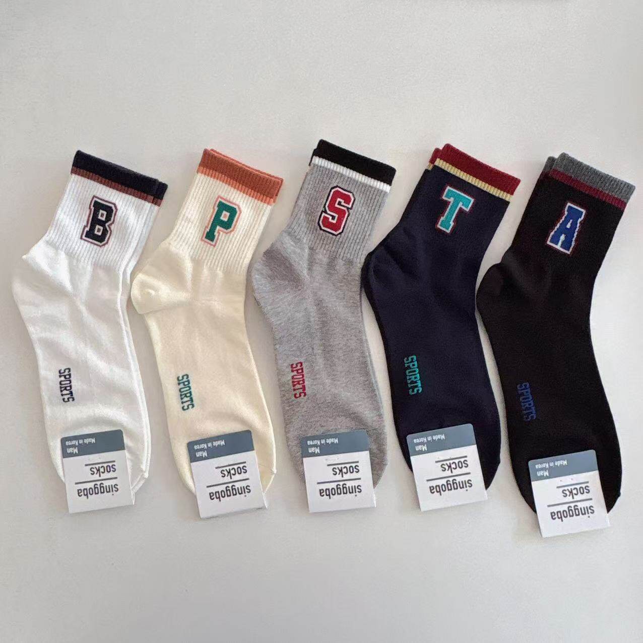 韩国东大门袜子时尚字母撞色条纹休闲运动学院风四季棉袜中筒袜男