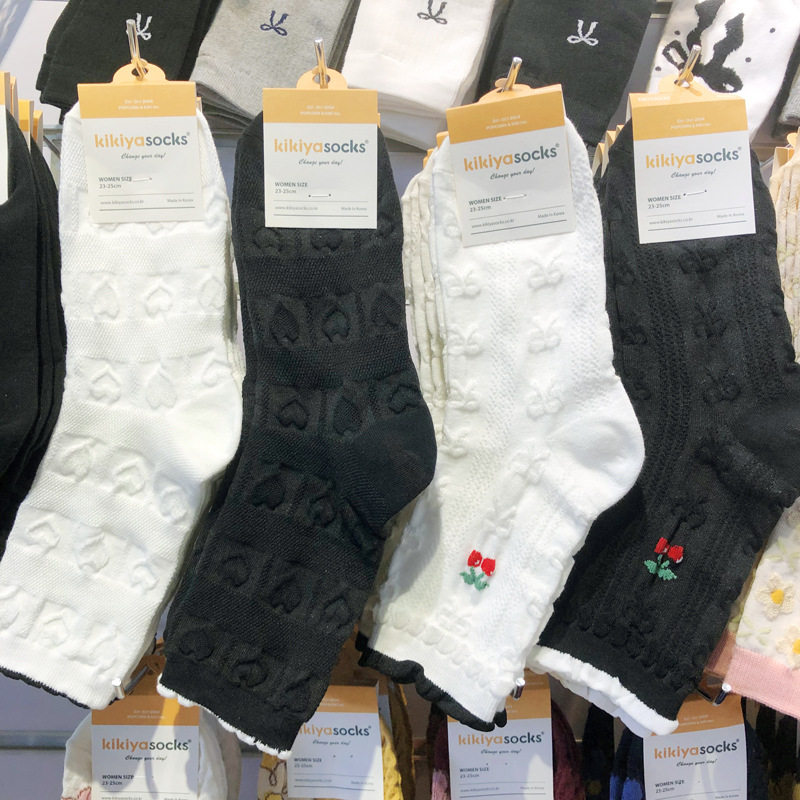 【现货】韩国KIKIYA袜子蝴蝶结樱桃女袜中筒浮雕设计感木耳边棉袜