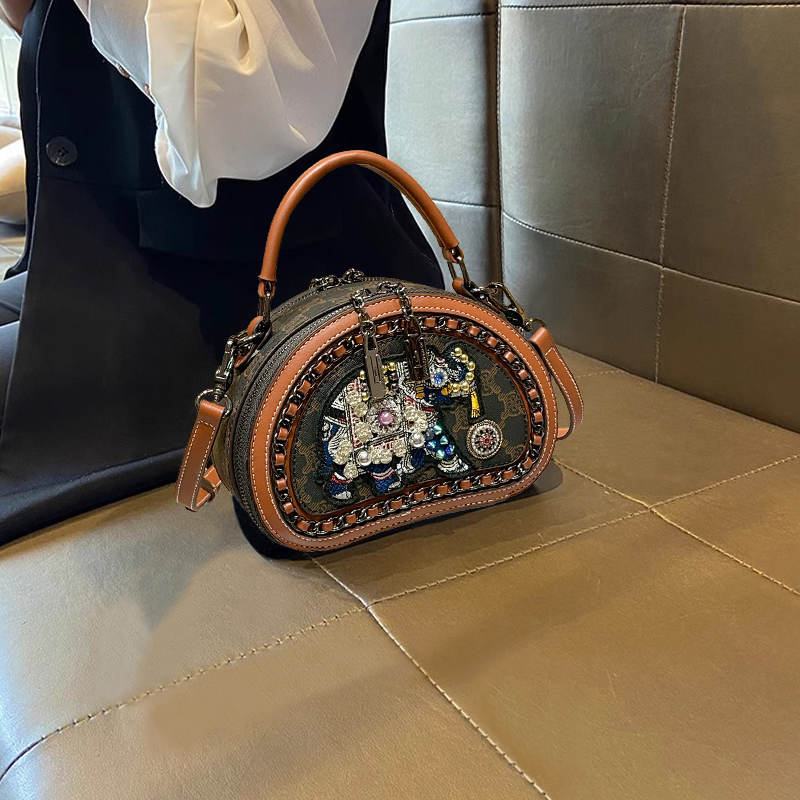 包包女2025新款高级感时尚刺绣大象迷你贝壳包百搭手提单肩斜挎包