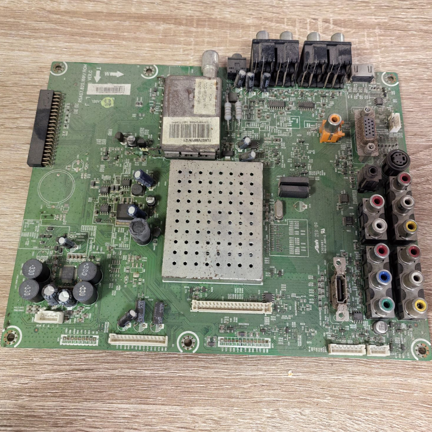 海信TLM37V88P(0)120208主板RSAG7.820.1691屏LC370WUN实拍 现货