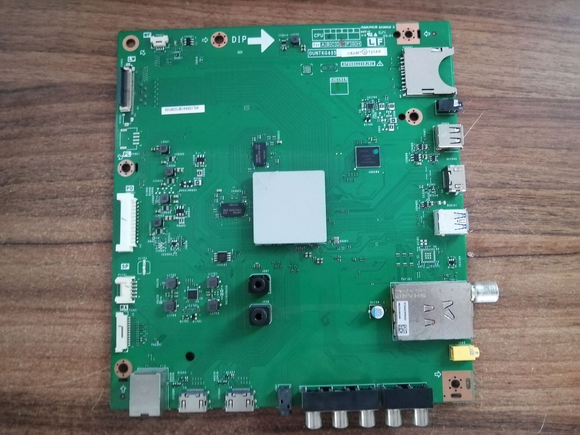 夏普LCD-46LX560A52/60/7主板