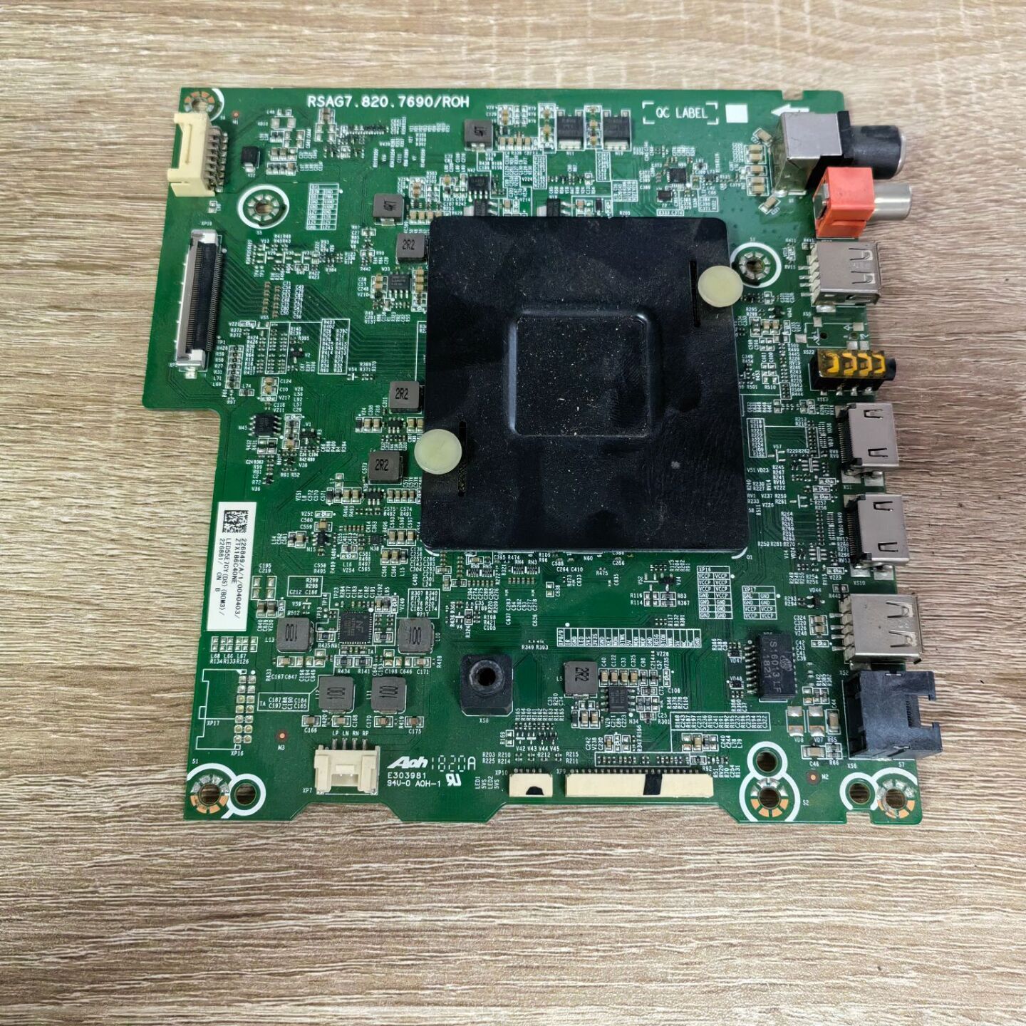 海信LED55E7CY主板RSAG7.820.769