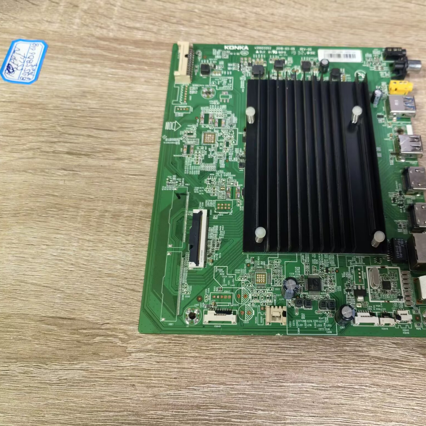 康佳LED55M2主板35023352屏2497
