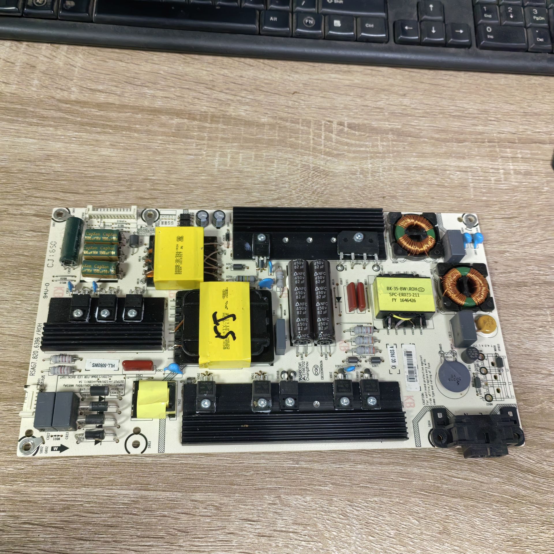 海信LED55N51U电源板RSAG7.820.6