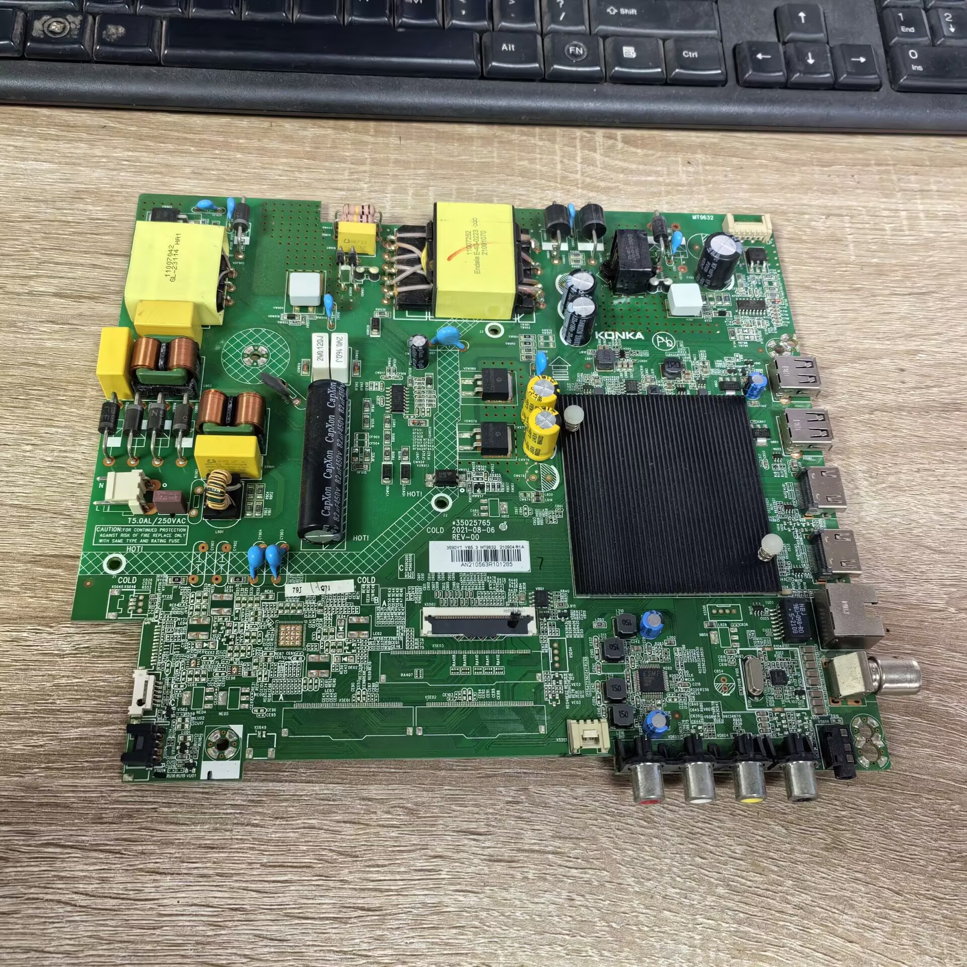 康佳65D6S液晶电视主板3502576