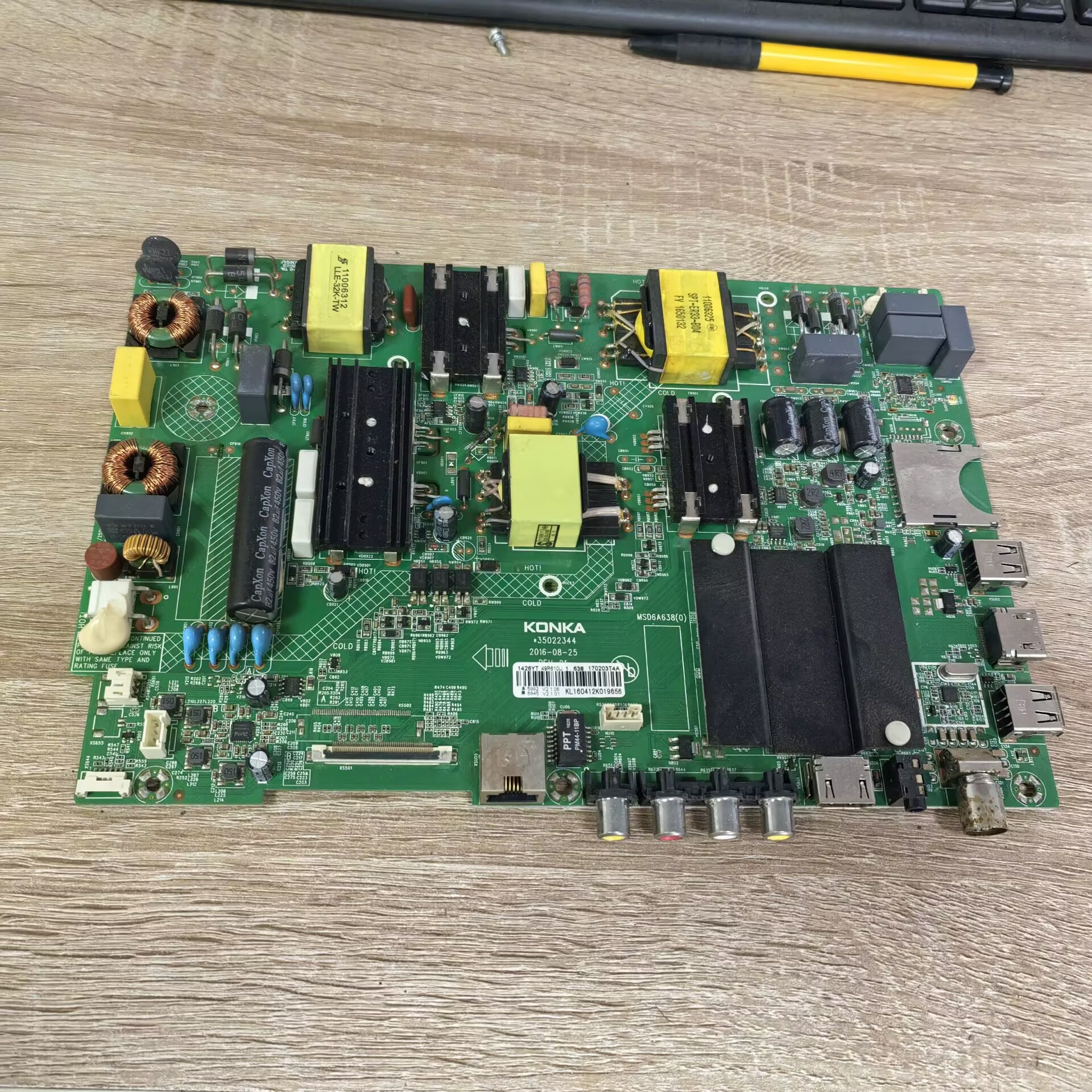 康佳LED49R610U主板3502234屏142