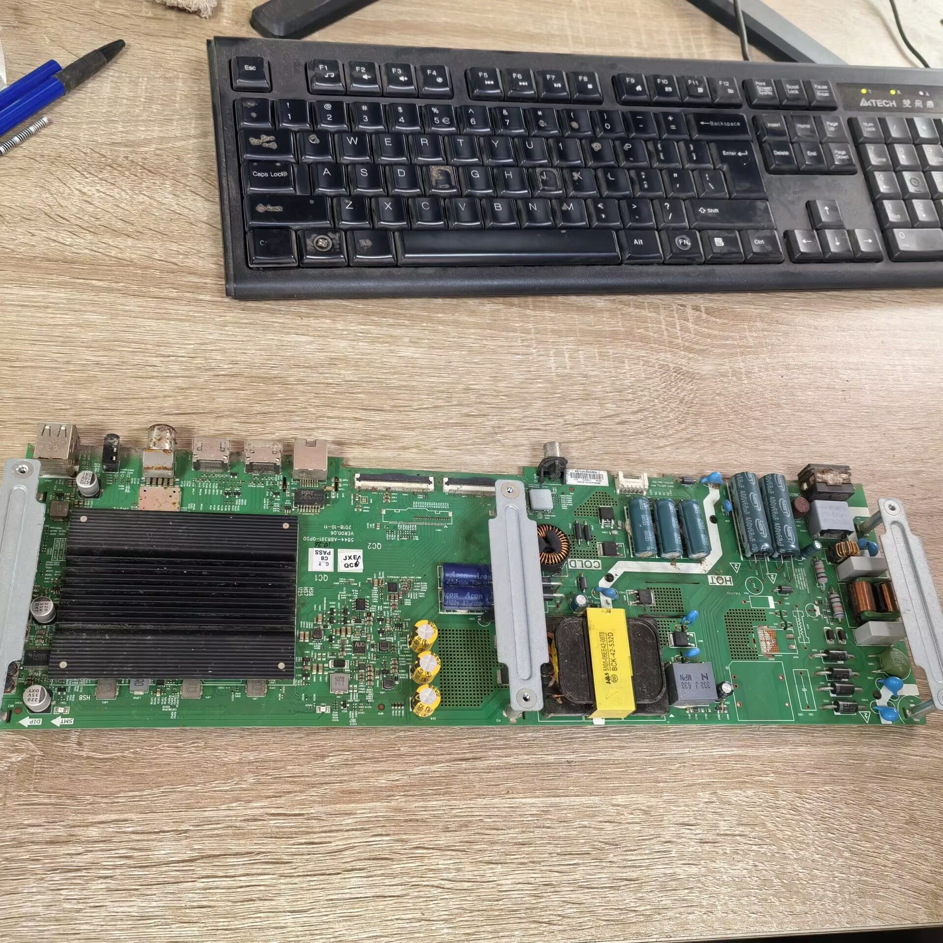 创维55M9主板5844-A8R391-0P00