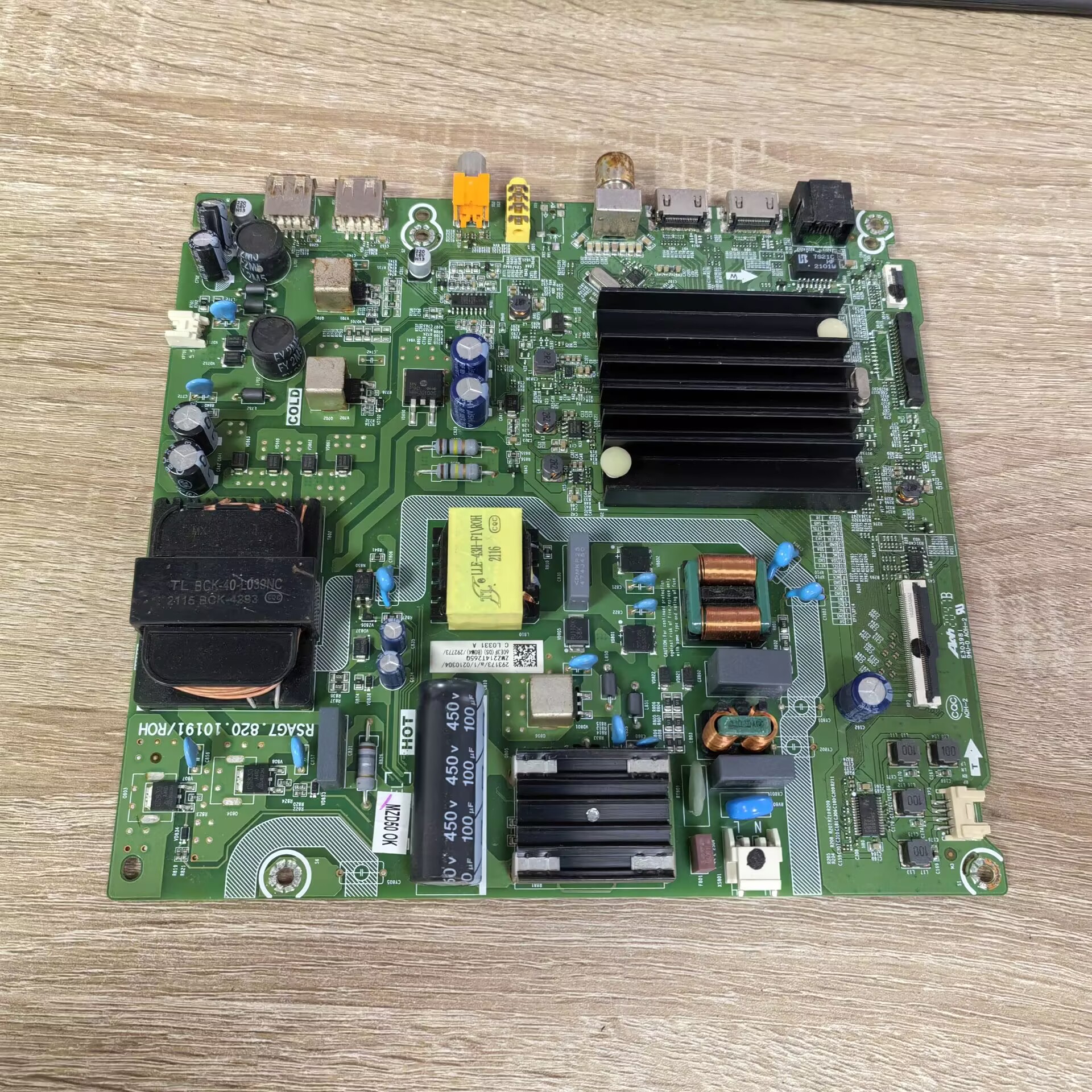 海信60E3F主板RSAG7.820.10191