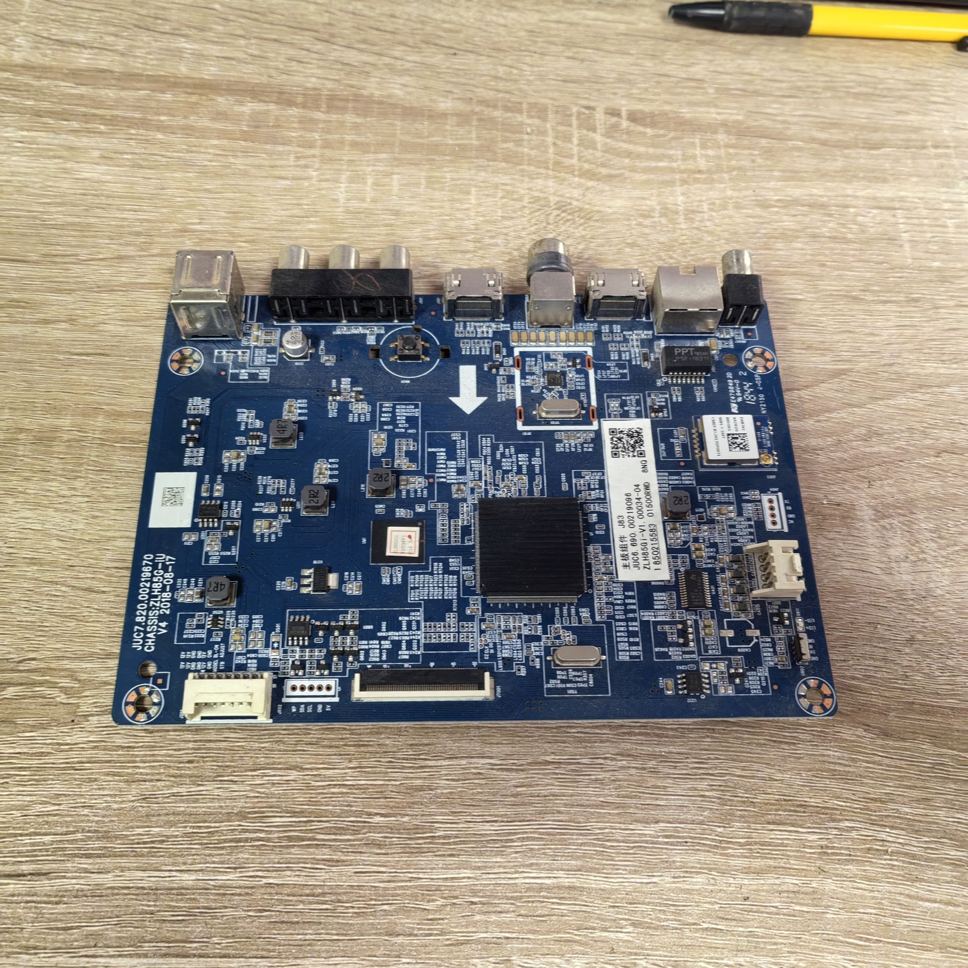 长虹55DS3000主板JUC7.820.0021