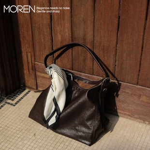 Hobo包植鞣牛皮軟榻法式 莫人MOREN 通勤托特手提包自由結構大容量
