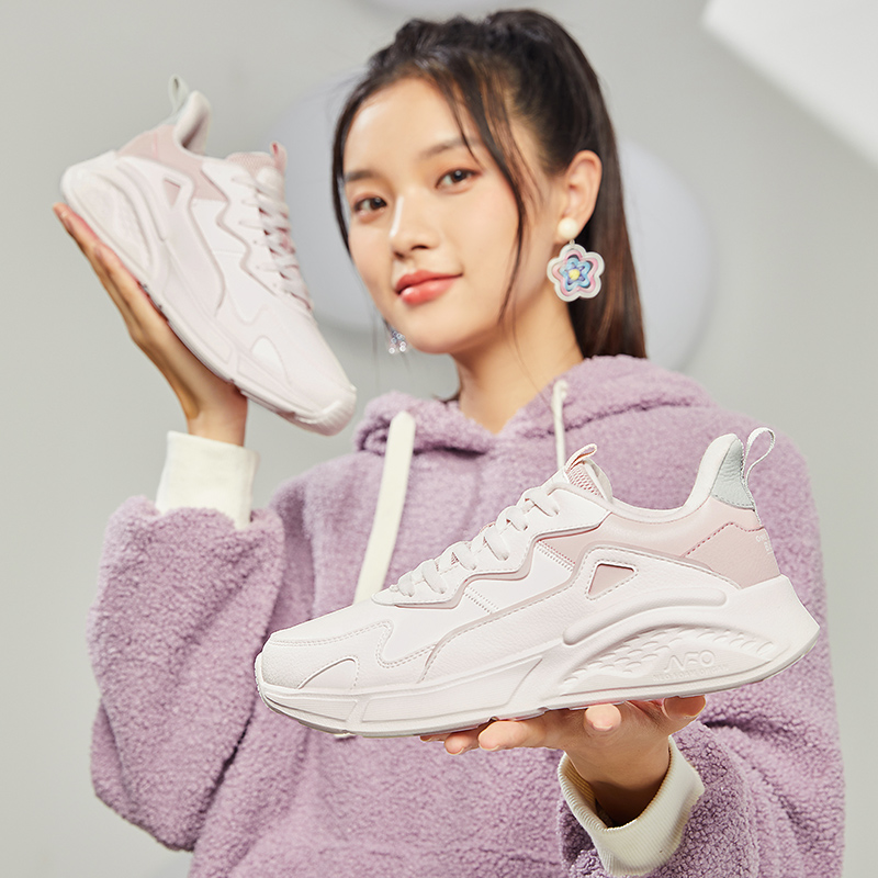 361女鞋运动鞋2025春夏新款皮面小白鞋加厚保暖休闲鞋软底鞋子女