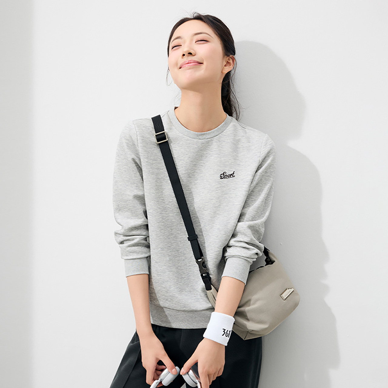 361运动卫衣女2026冬季新款女士修身套头衫休闲卫衣简约百搭上衣