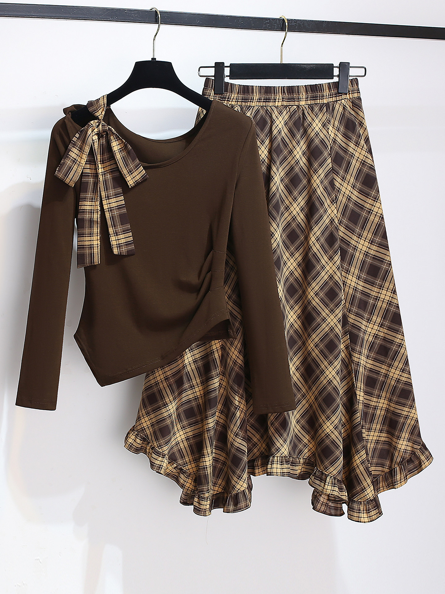 Irregular asymmetrical shoulder long-sleeve top chiffon plaid midi skirt for women, thin 2026 spring/autumn new dress