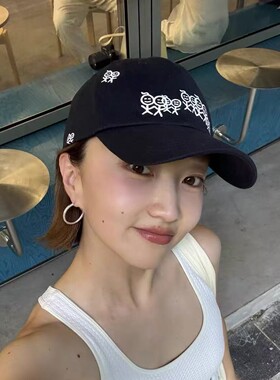 26年新款ubn牵手火柴人刺绣水洗韩版鸭舌帽男女同款弯檐鸭舌帽