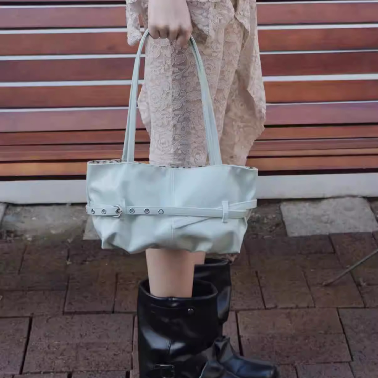 韩国OTIE2026春夏新款小众设计甜美淑女风薄荷绿绑带手提单肩包女